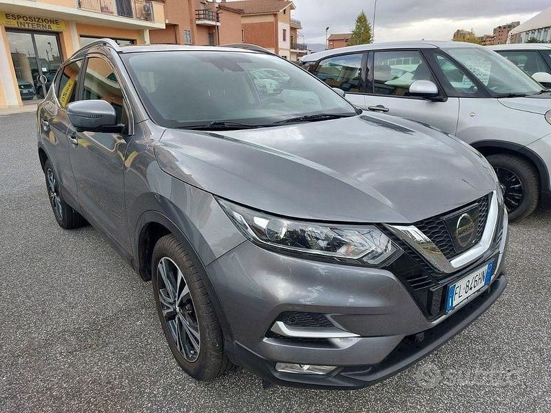 Usata Nissan Qashqai 110 CV (80 kW) 2017 Grigio SUV