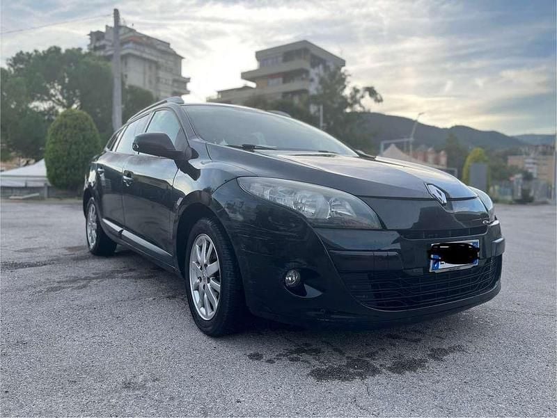 Nero Usata 2011 Renault Mégane GT Line GT-Line Station wagon | 3000 € (Ottimo prezzo) - Immagine 1/4