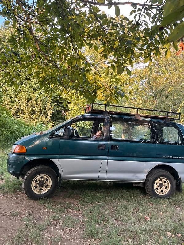 Usata Mitsubishi Space Gear 1996 Verde Monovolume
