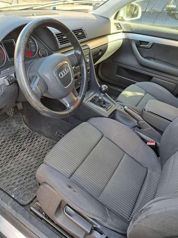 Usata Audi A4 S-Line 140 CV (102 kW) 2007 Argento Berlina