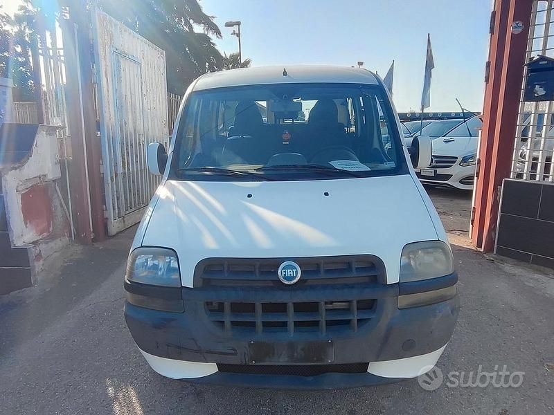 Usata Fiat Doblò 103 CV (75 kW) 2004 Bianco Monovolume