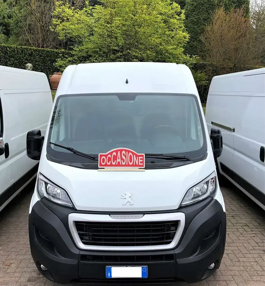 Usata Peugeot Boxer 150 CV (110 kW) 2022 Bianco Furgone