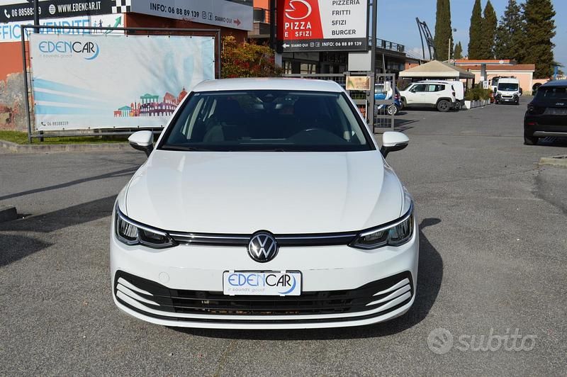 Usata VW Golf VIII Life 110 CV (80 kW) 2023 Bianco Berlina