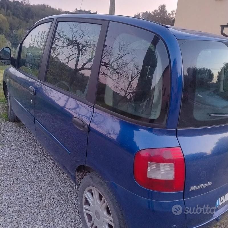 Usata Fiat Multipla 120 CV (88 kW) 2008 Blu Monovolume