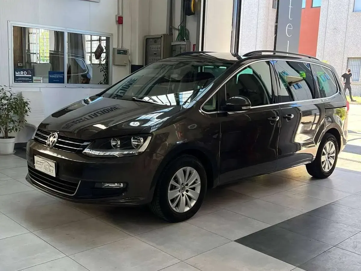 Usata VW Sharan Business 150 CV (110 kW) 2019 Marrone Monovolume