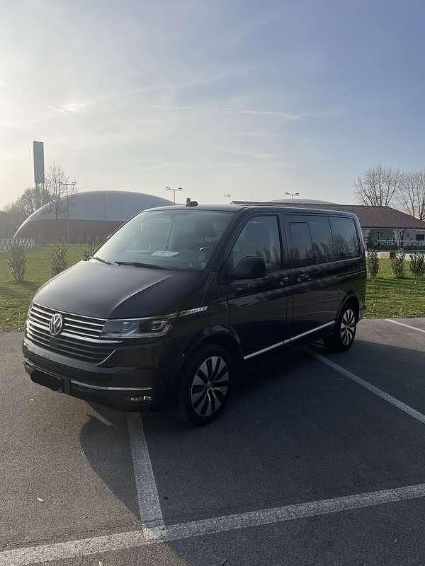 Usata VW Multivan 150 CV (110 kW) 2021 Nero Furgone
