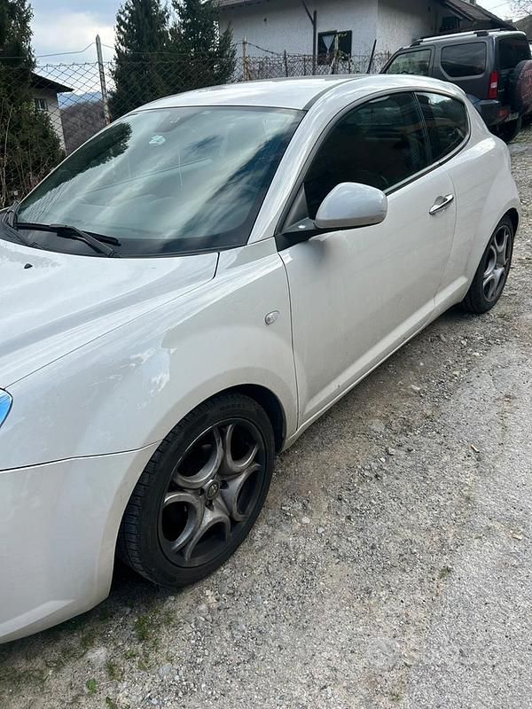 Usata Alfa Romeo MiTo 79 CV (58 kW) 2009 Bianco Utilitaria