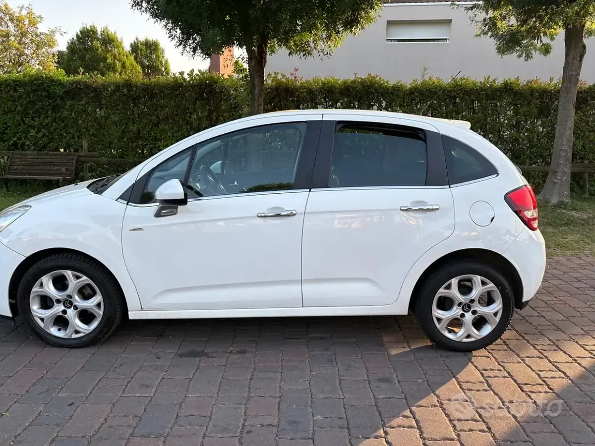 Usata Citroën C3 Exclusive 68 CV (50 kW) 2011 Bianco Berlina