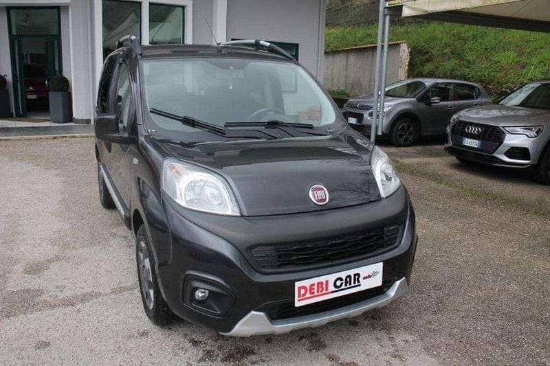 Usata Fiat Qubo Trekking 95 CV (69 kW) 2019 Nero Monovolume