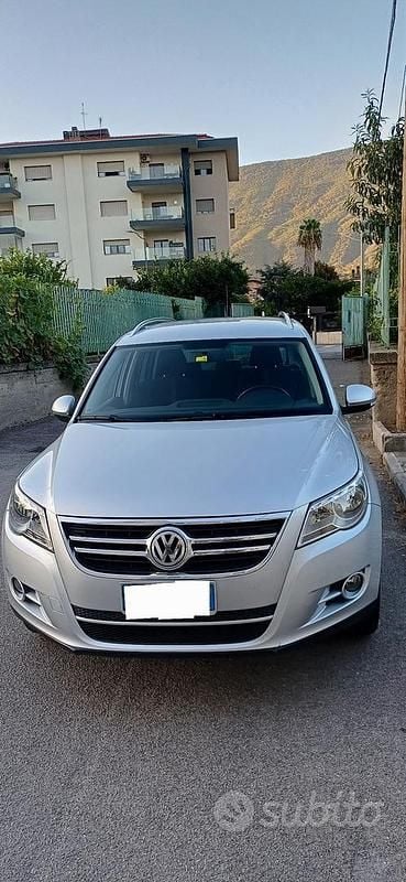 Grigio Usata 2011 VW Tiguan SUV | 8500 € (Ottimo prezzo) - Immagine 1/4