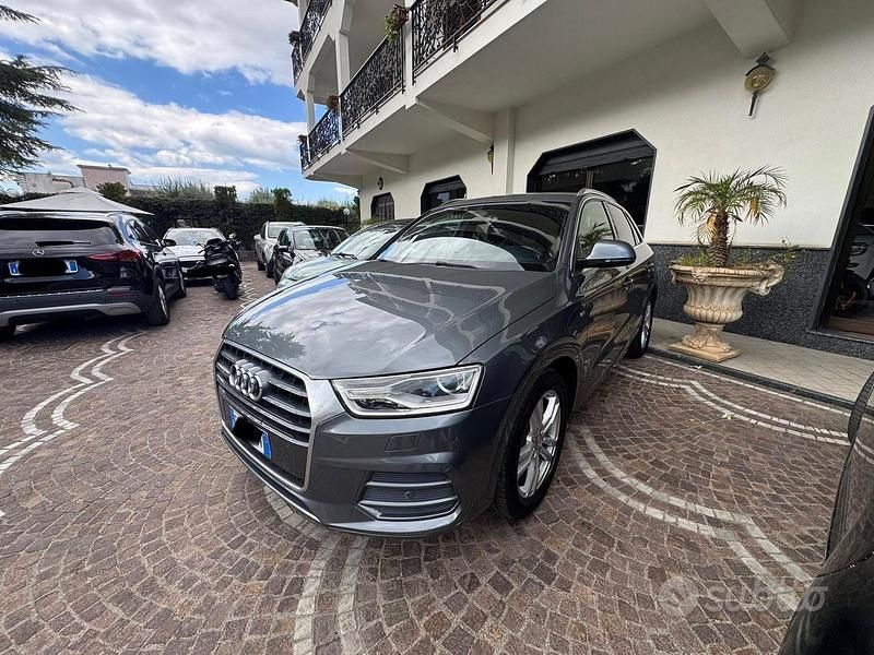 Grigio Usata 2017 Audi Q3 Sport SUV | 12.900 € (Super prezzo) - Immagine 1/4
