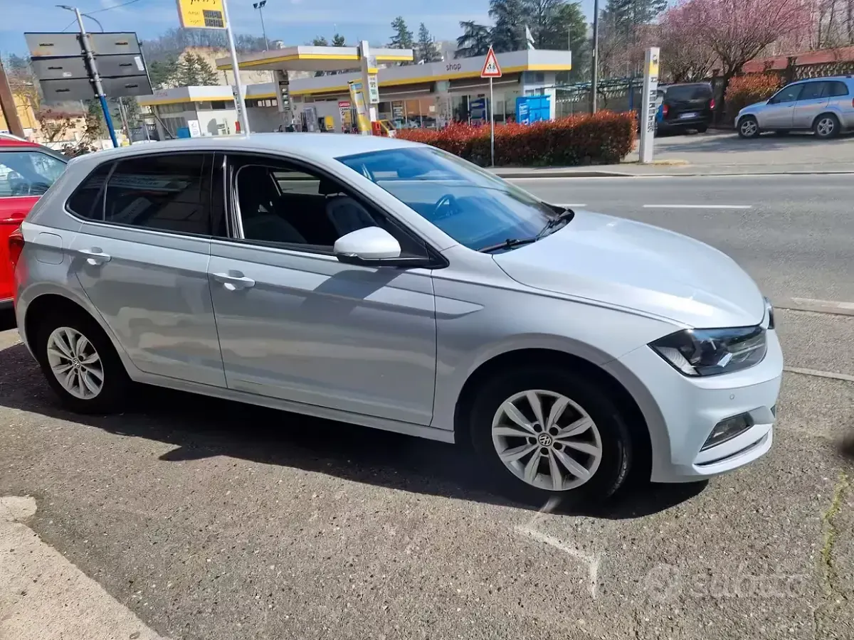 Usata VW Polo 95 CV (69 kW) 2019 Grigio Utilitaria