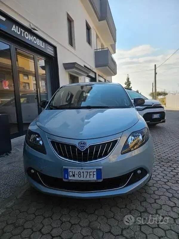 Usata Lancia Ypsilon S 70 CV (51 kW) 2024 Utilitaria
