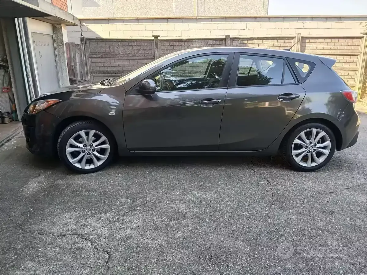 Usata Mazda 3 Active 109 CV (80 kW) 2009 Grigio Berlina