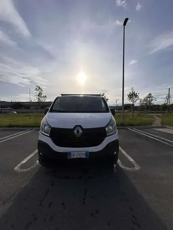Usata Renault Trafic 116 CV (85 kW) 2016 Bianco Monovolume
