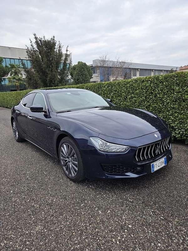 Usata Maserati Ghibli 250 CV (183 kW) 2019 Blu/azzurro Berlina