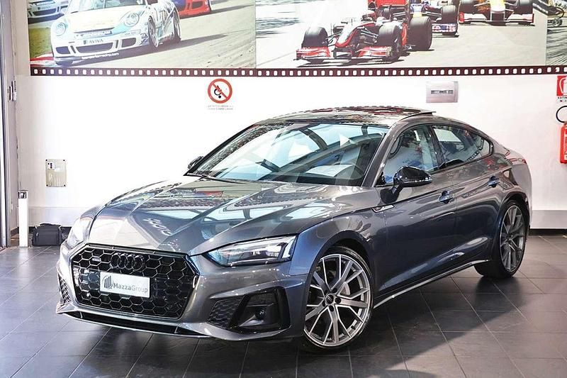 Grigio(met.) Usata 2023 Audi A5 Sportback S-Line Due volumi | 39.750 € (Buon prezzo) - Immagine 1/4