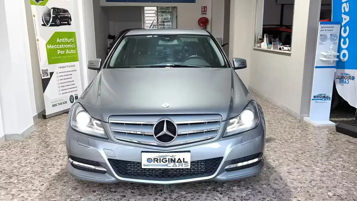 Usata Mercedes C200 Executive 136 CV (100 kW) 2013 Grigio Berlina