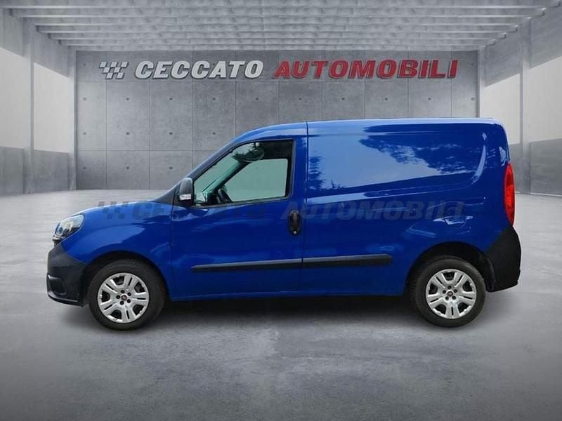 Usata Fiat Doblò 95 CV (69 kW) 2018 Blu Monovolume