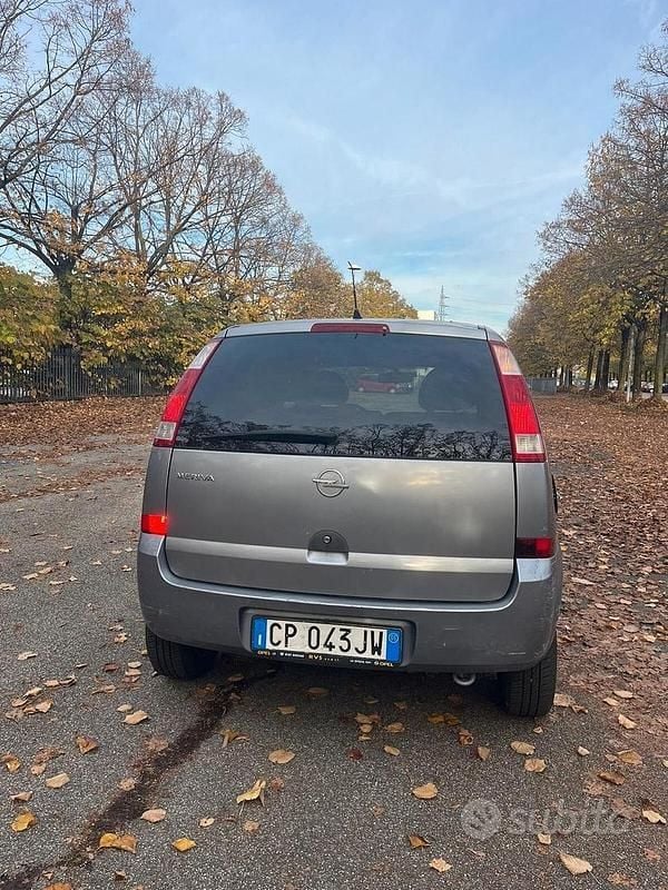 Usata Opel Meriva Cosmo 89 CV (65 kW) 2005 Grigio Monovolume