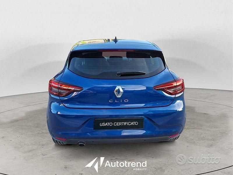 Usata Renault Clio V Equilibre 101 CV (74 kW) 2023 Blu Berlina