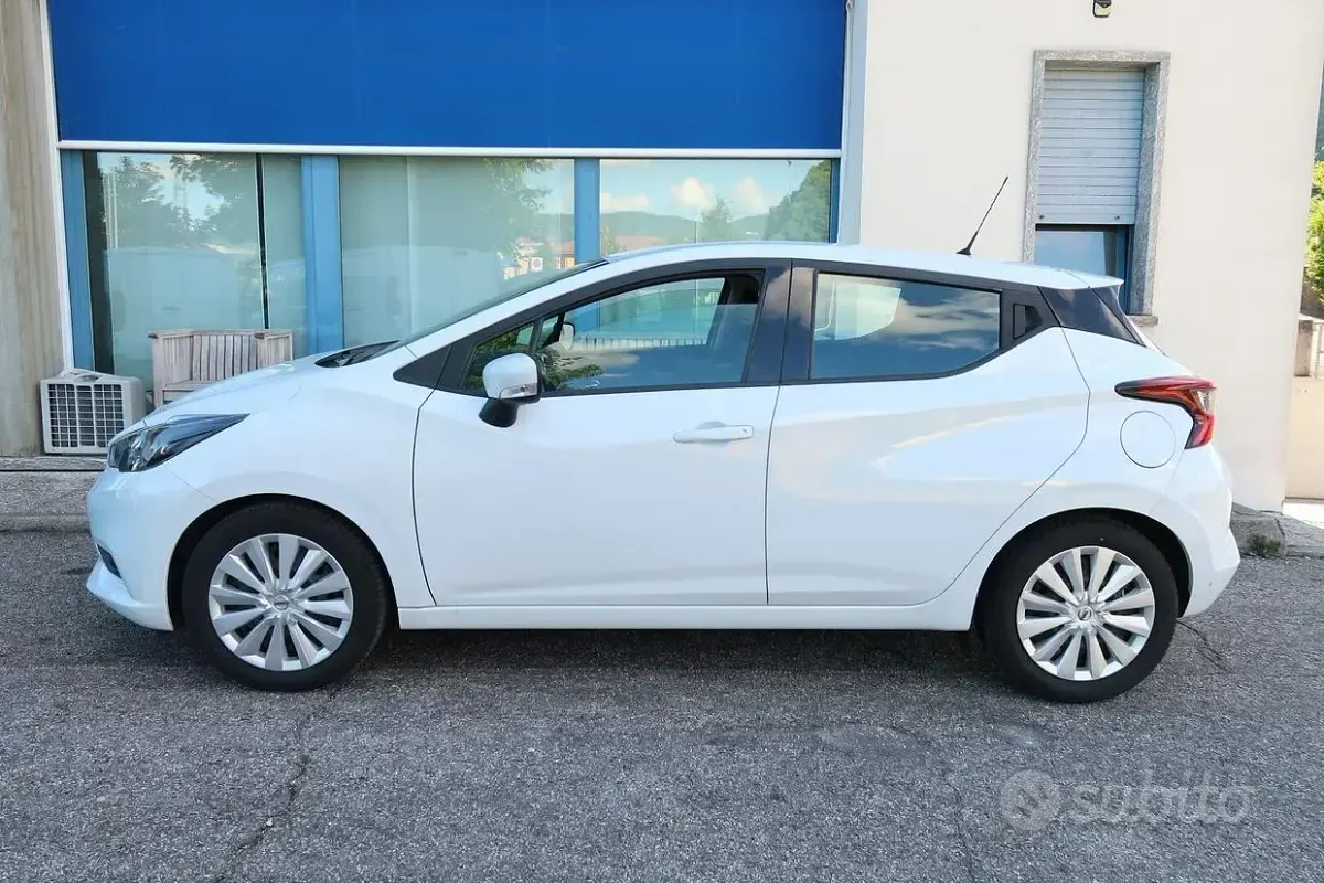 Usata Nissan Micra Acenta 92 CV (67 kW) 2021 Bianco Utilitaria