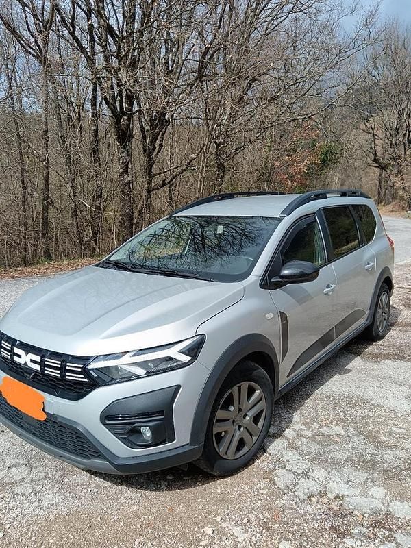 Usata Dacia Jogger Extreme 91 CV (66 kW) 2023 Grigio Monovolume