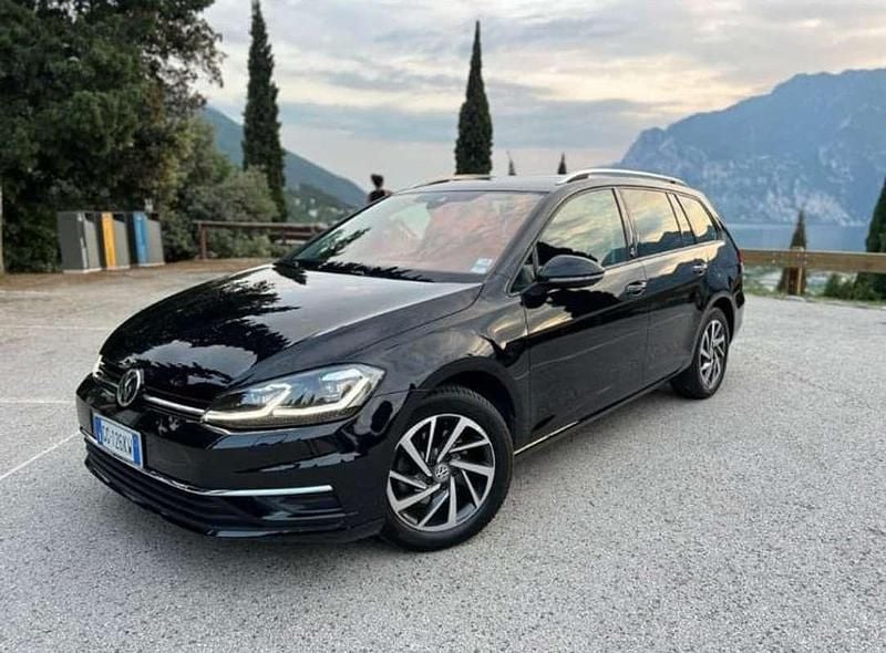 Usata 2017 VW Golf Alltrack Executive Station wagon | 17.000 € (Buon prezzo) - Immagine 1/4
