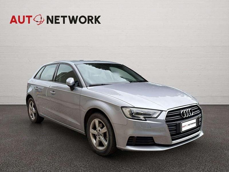 Usata Audi A3 Business 110 CV (80 kW) 2016 Argento Berlina