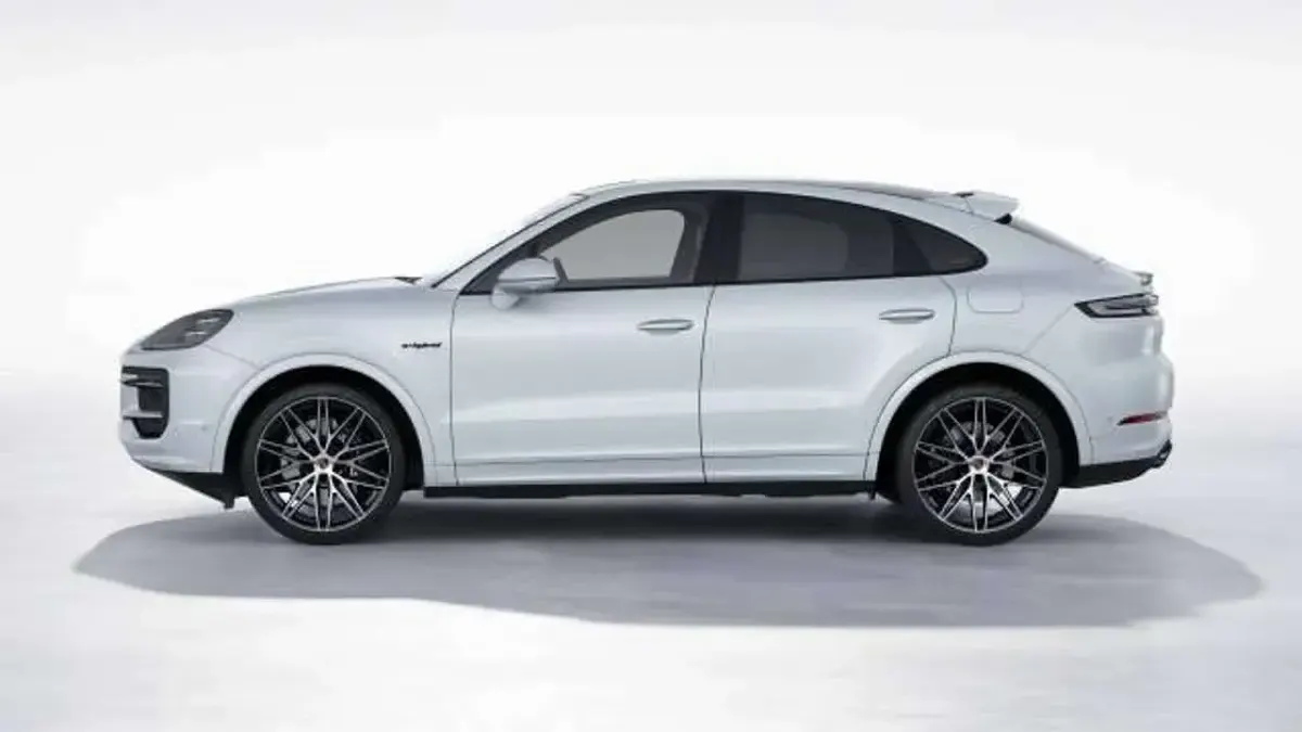 Nuova Porsche Cayenne Black Edition 470 CV (345 kW) 2026 Argento dolomite SUV