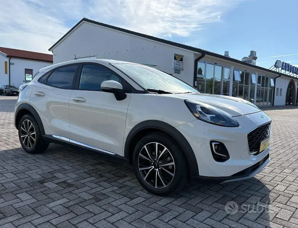 Usata Ford Puma 125 CV (91 kW) 2021 Bianco SUV