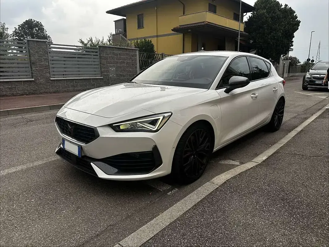 Usata Cupra Leon VZ2 150 CV (110 kW) 2022 Berlina