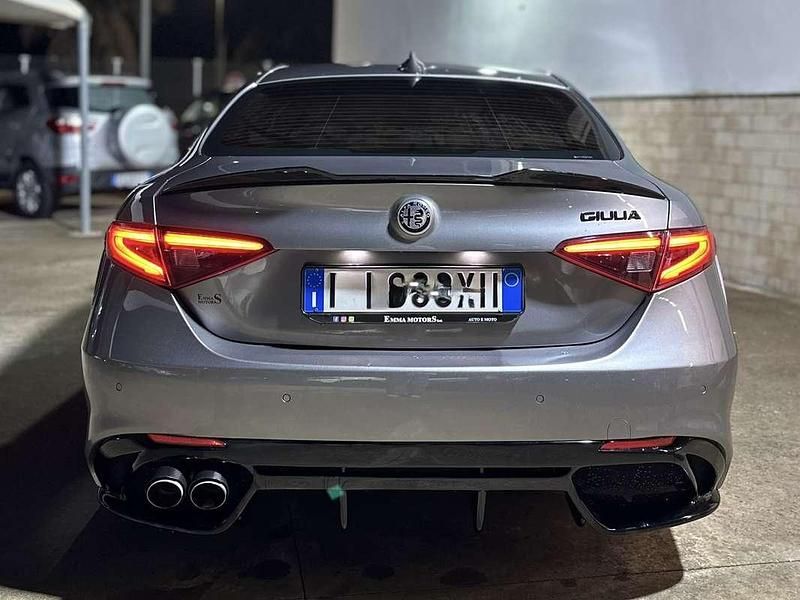 Usata Alfa Romeo Giulia Super 150 CV (110 kW) 2017 Grigio Berlina