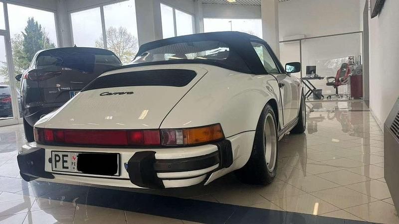 Usata Porsche 911 Carrera Cabriolet 218 CV (160 kW) 1987 Bianco Cabrio