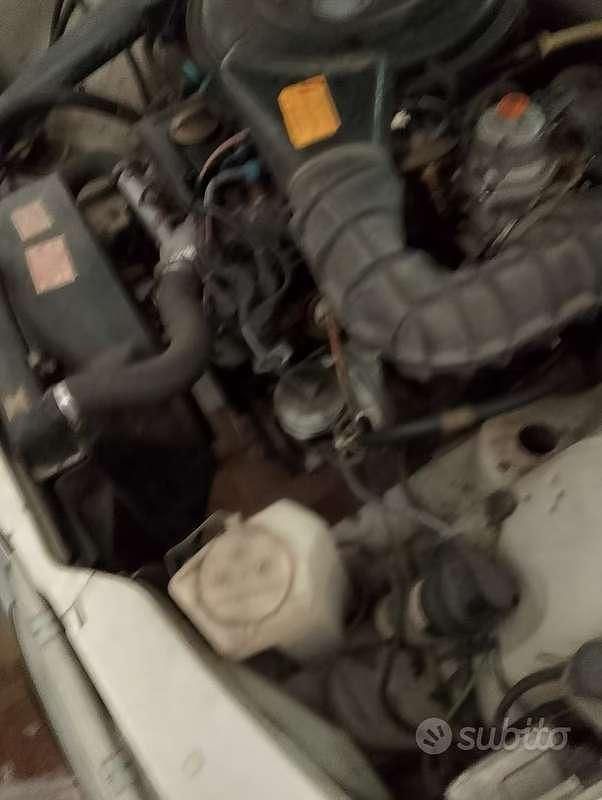 Usata Mercedes 200 105 CV (77 kW) 1981 Berlina