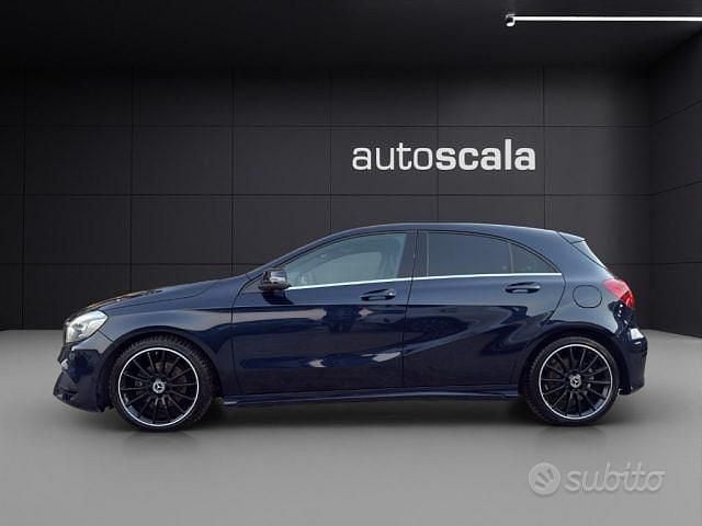 Usata Mercedes A200 Premium 136 CV (100 kW) 2017 Blu Berlina