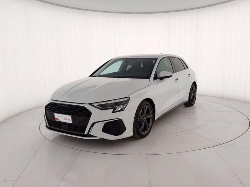 Usata Audi A3 S-Line 150 CV (110 kW) 2021 Bianco metallizzato Berlina