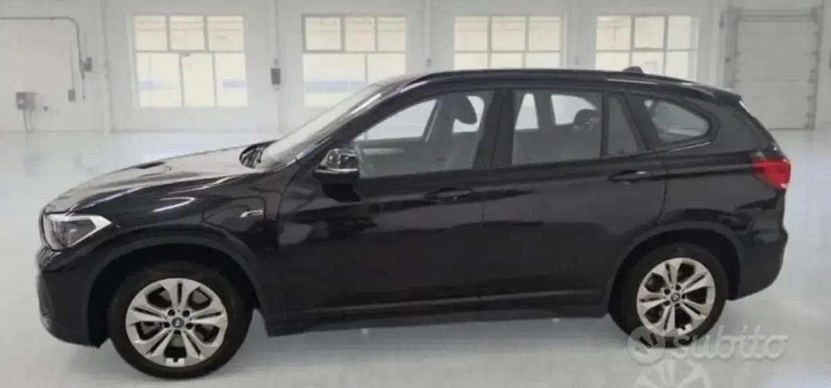 Usata BMW X1 Advantage 125 CV (91 kW) 2022 Nero SUV