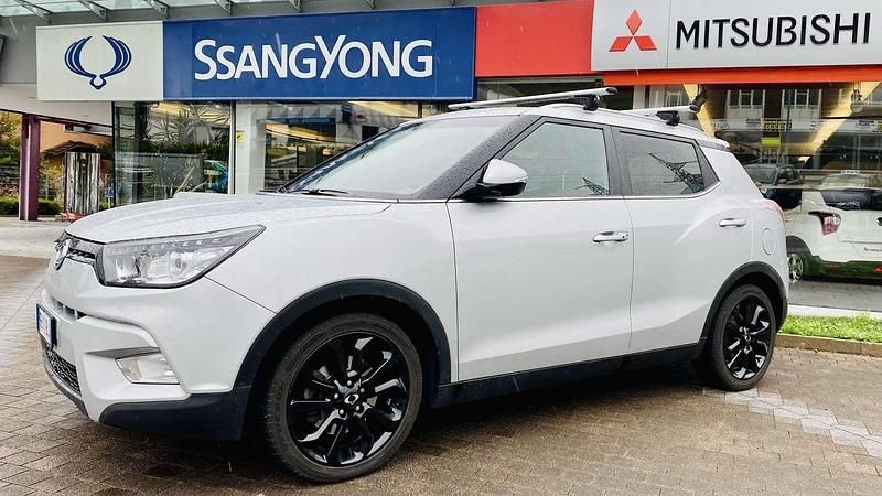 Usata Ssangyong (KGM) Tivoli 116 CV (85 kW) 2015 SUV