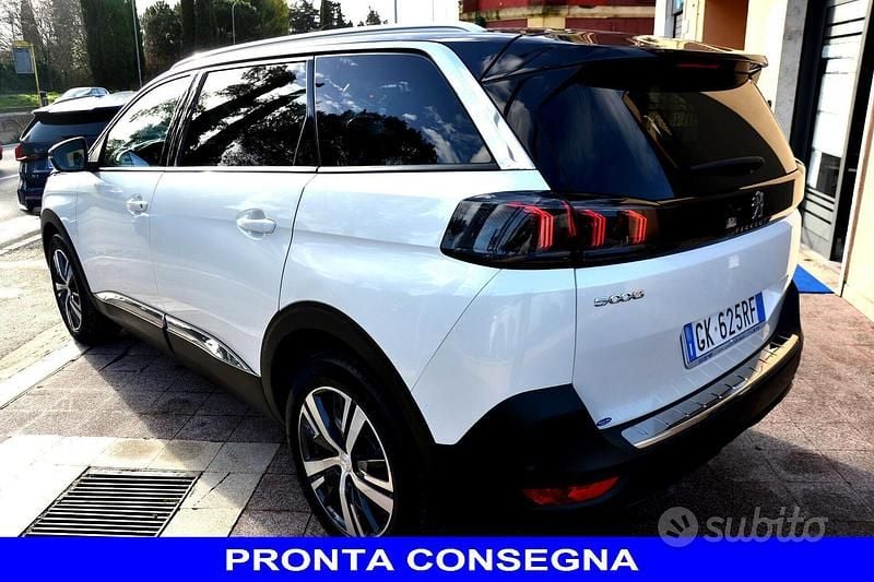 Usata Peugeot 5008 131 CV (96 kW) 2022 Bianco SUV