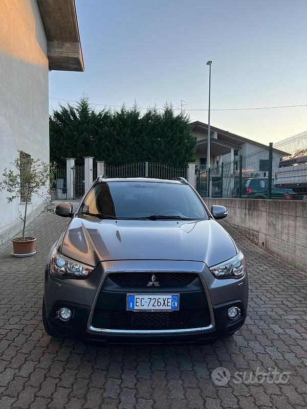 Usata Mitsubishi ASX Intense 150 CV (110 kW) 2010 Grigio SUV