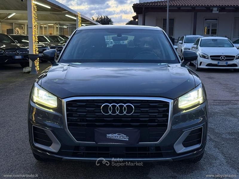 Usata Audi Q2 Admired 116 CV (85 kW) 2017 Grigio SUV