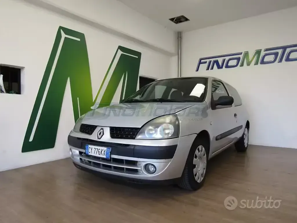 Usata Renault Clio 58 CV (42 kW) 2005 Utilitaria