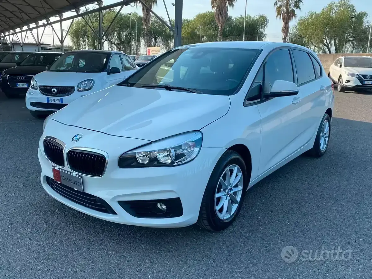 Usata BMW 214 Active Tourer Luxury Line 95 CV (69 kW) 2016 Bianco Monovolume
