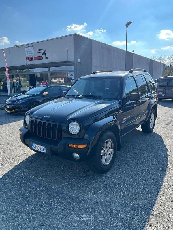 Nero Usata 2003 Jeep Cherokee Limited SUV | 4900 € (Buon prezzo) - Immagine 1/4