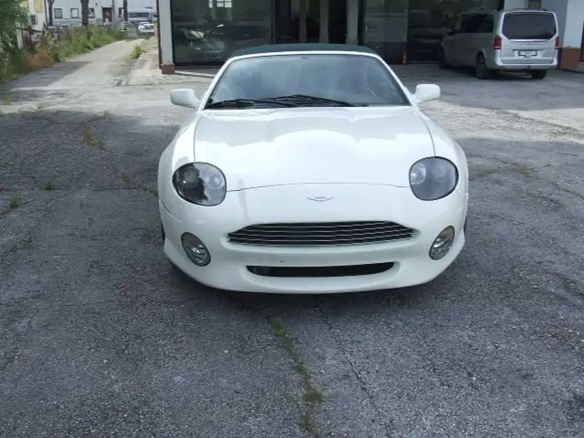 Usata Aston Martin DB7 420 CV (308 kW) 1999 Bianco Cabrio