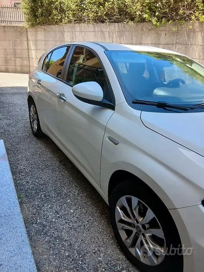 Usata Fiat Tipo 95 CV (69 kW) 2016 Bianco Berlina