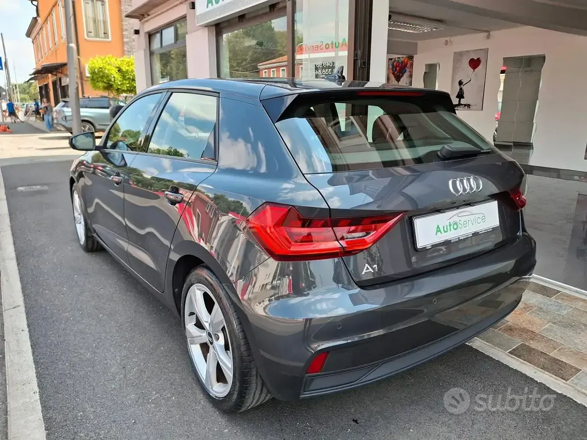 Usata Audi A1 Advanced Plus 110 CV (80 kW) 2021 Grigio SUV