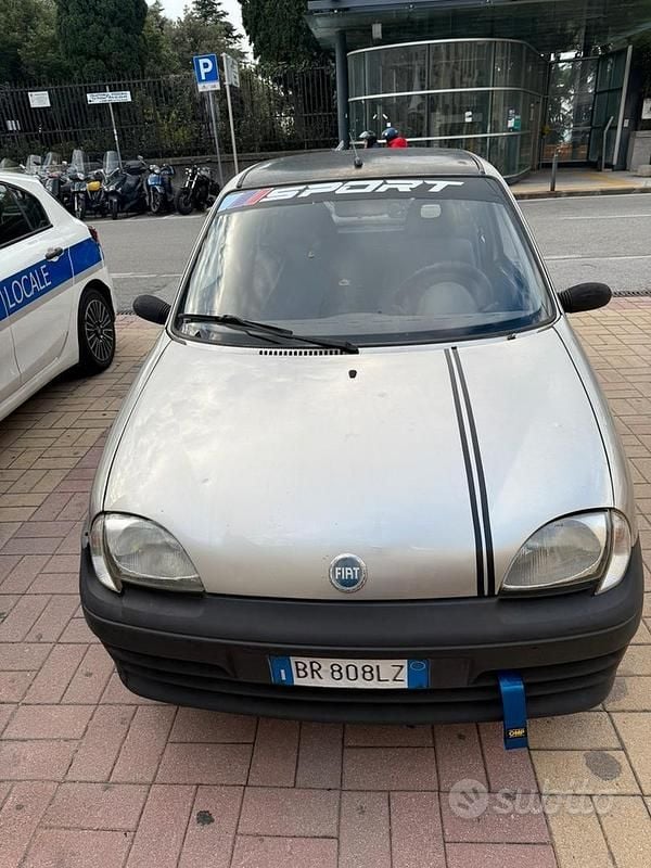 Grigio Usata 2007 Fiat 600 | 750 € (Super prezzo) - Immagine 1/4