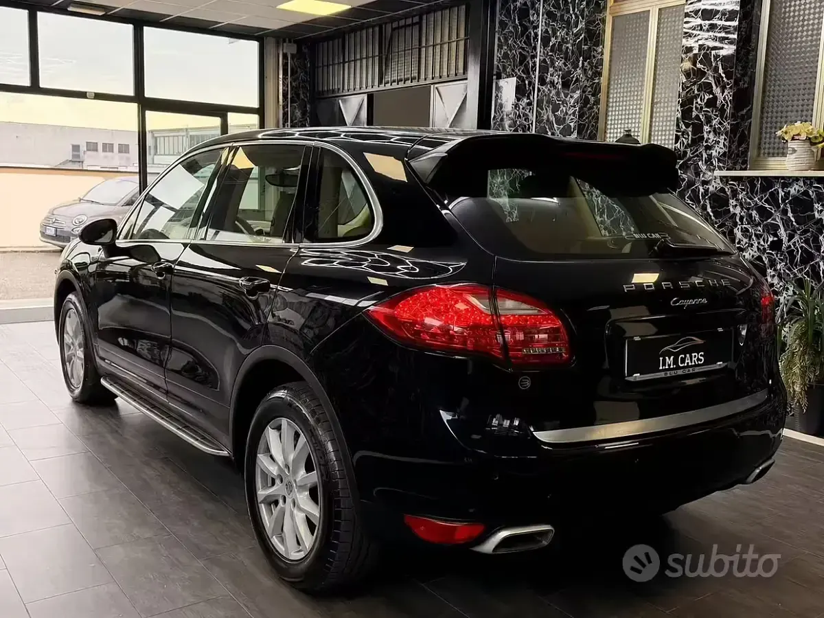 Usata Porsche Cayenne 245 CV (180 kW) 2013 Nero SUV